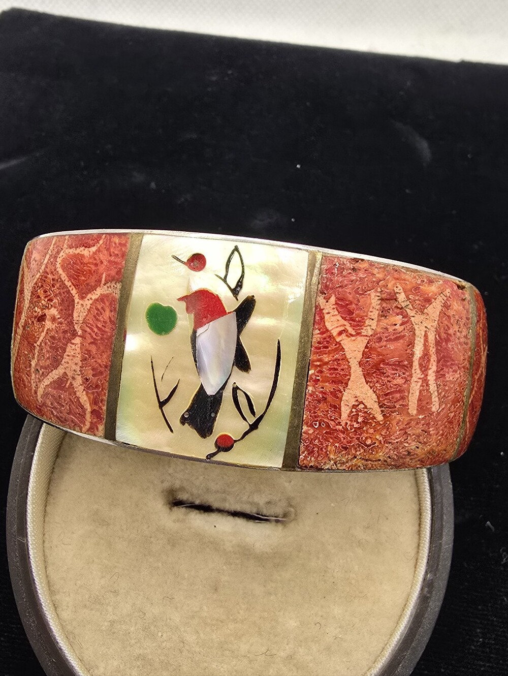 Southwest Sponge Coral MOP Inlaid Bird Cuff Bracelet 1980s